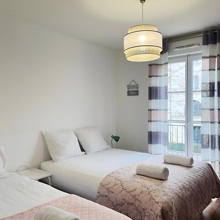 Family Stay - Steps From Disneyland Serris Bagian luar foto