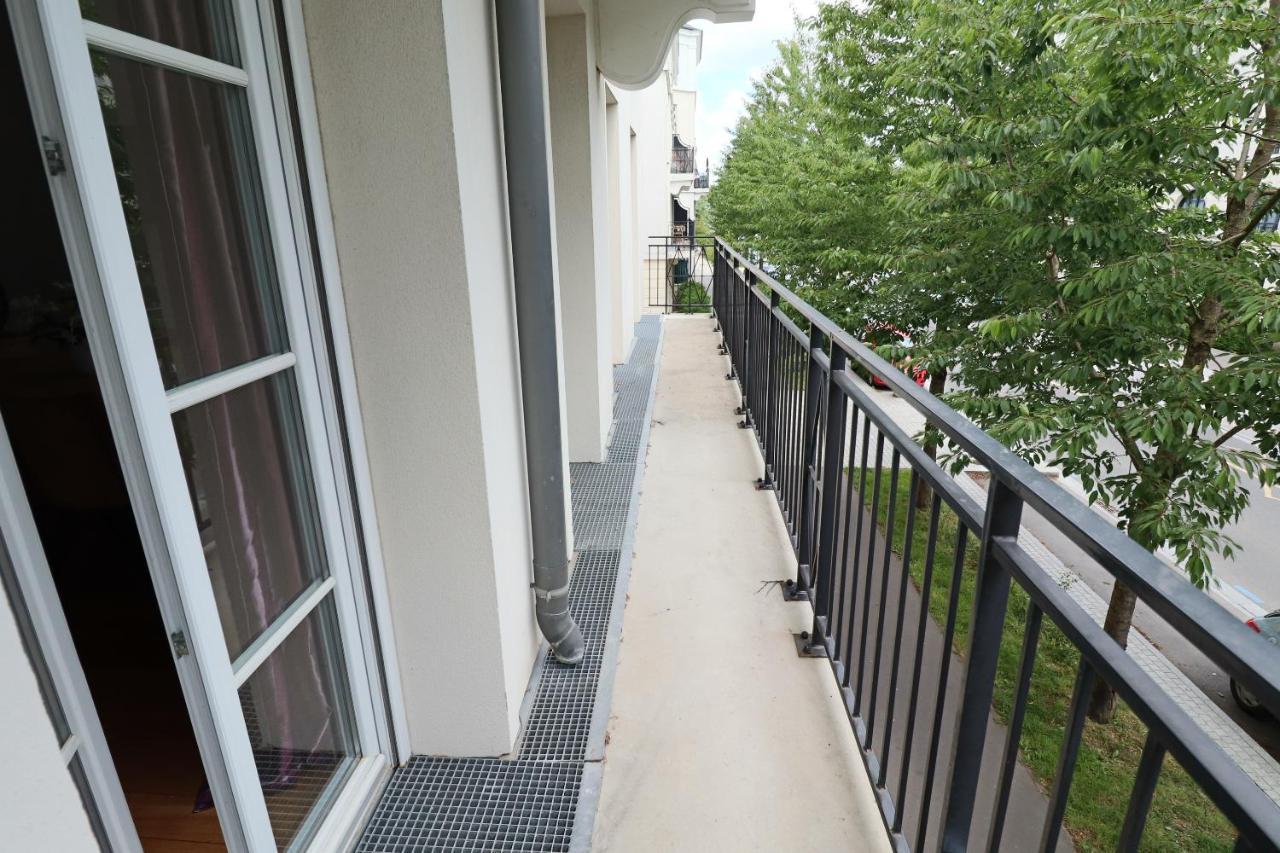 Family Stay - Steps From Disneyland Serris Bagian luar foto