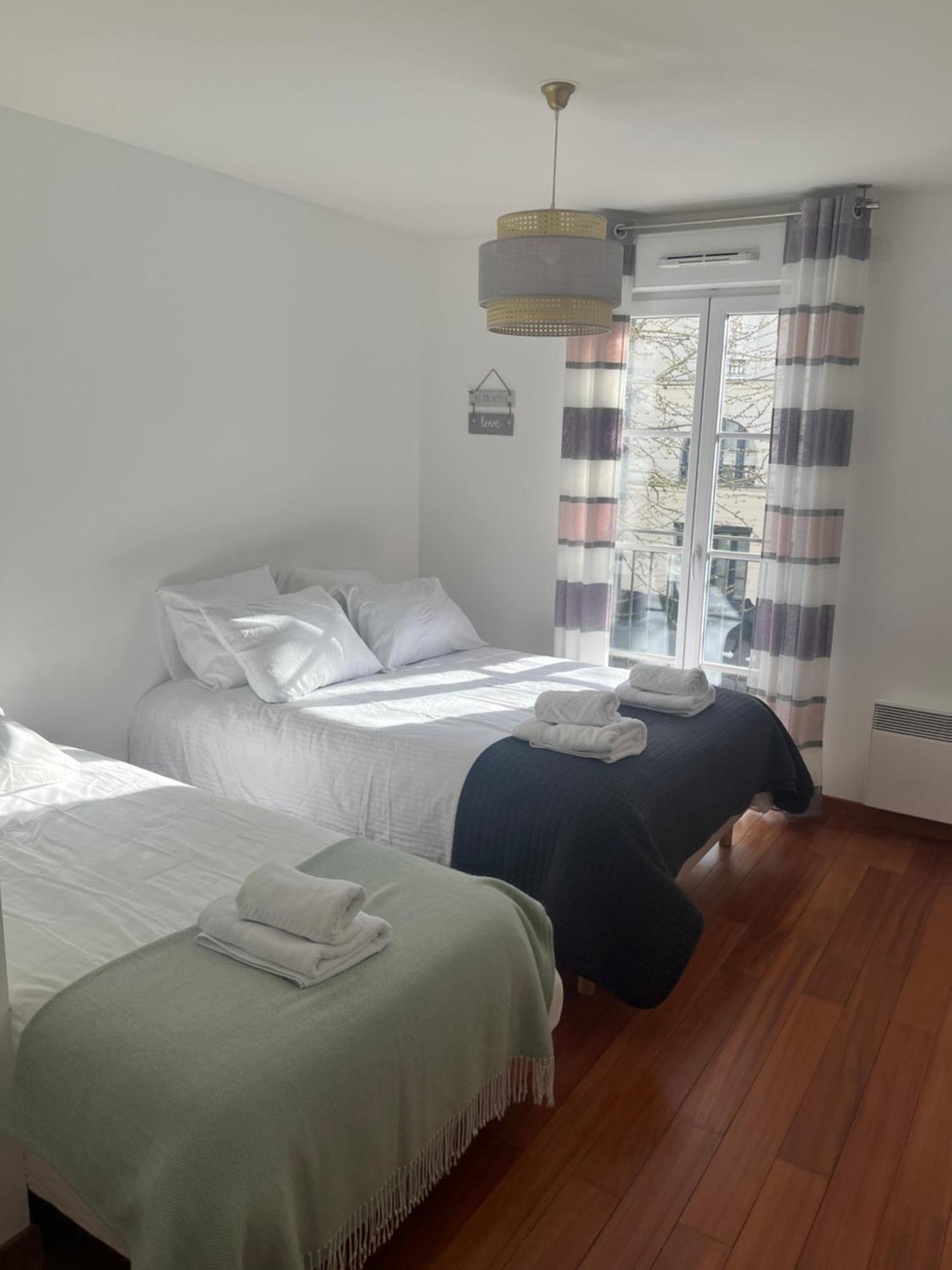 Family Stay - Steps From Disneyland Serris Bagian luar foto